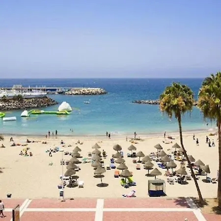 Comfortable Centrally Located Playa Feñabe